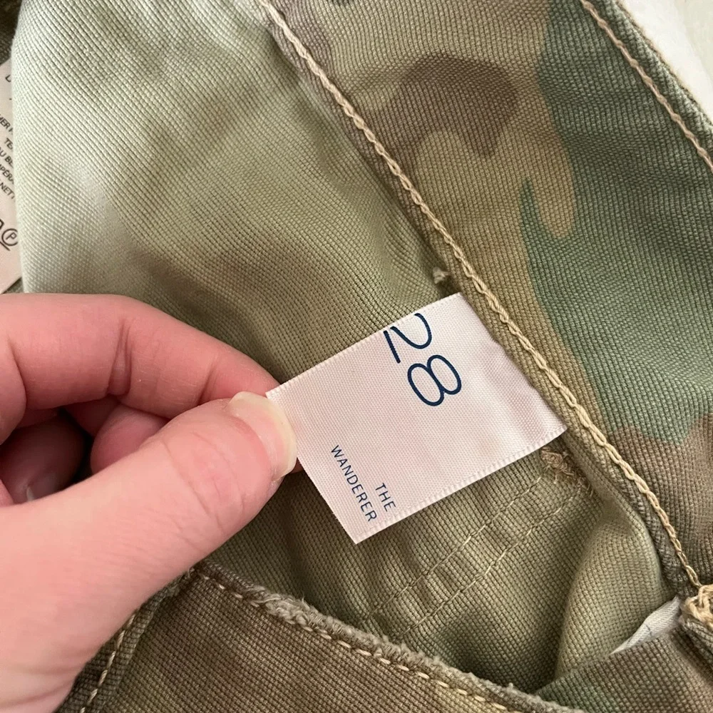 Anthropologie Pilcro The Wanderer low rise Camouflage Cargo Pants - Picture 5 of 8